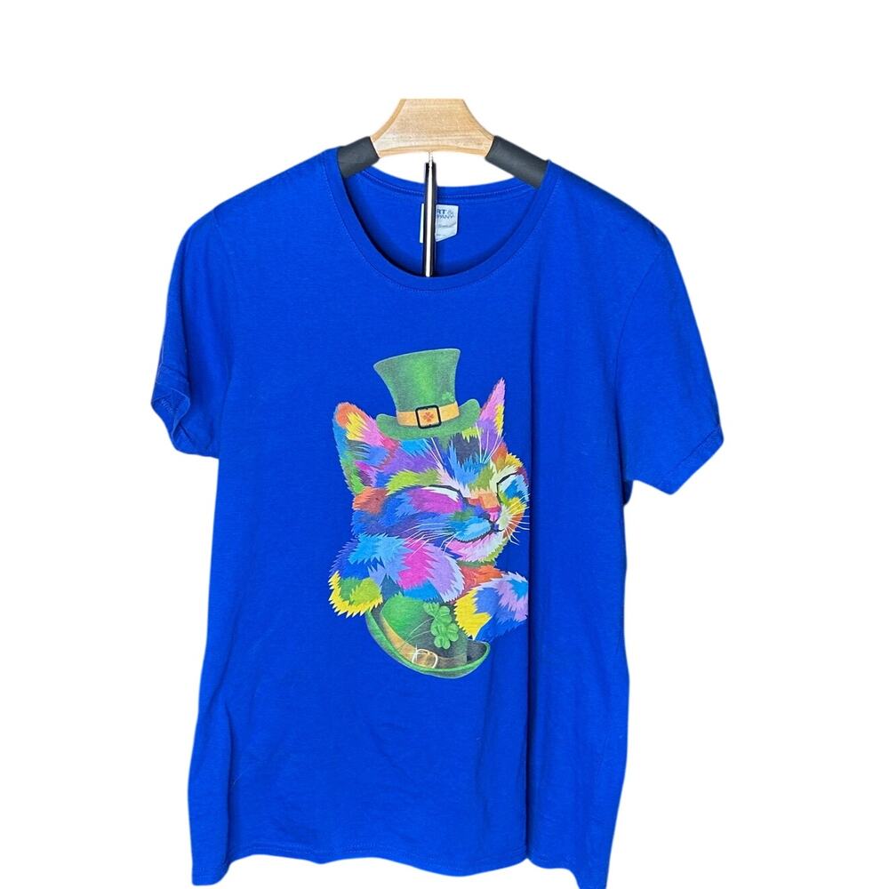 Port Company womens size large Cat graphic wearing a leprechaun hat